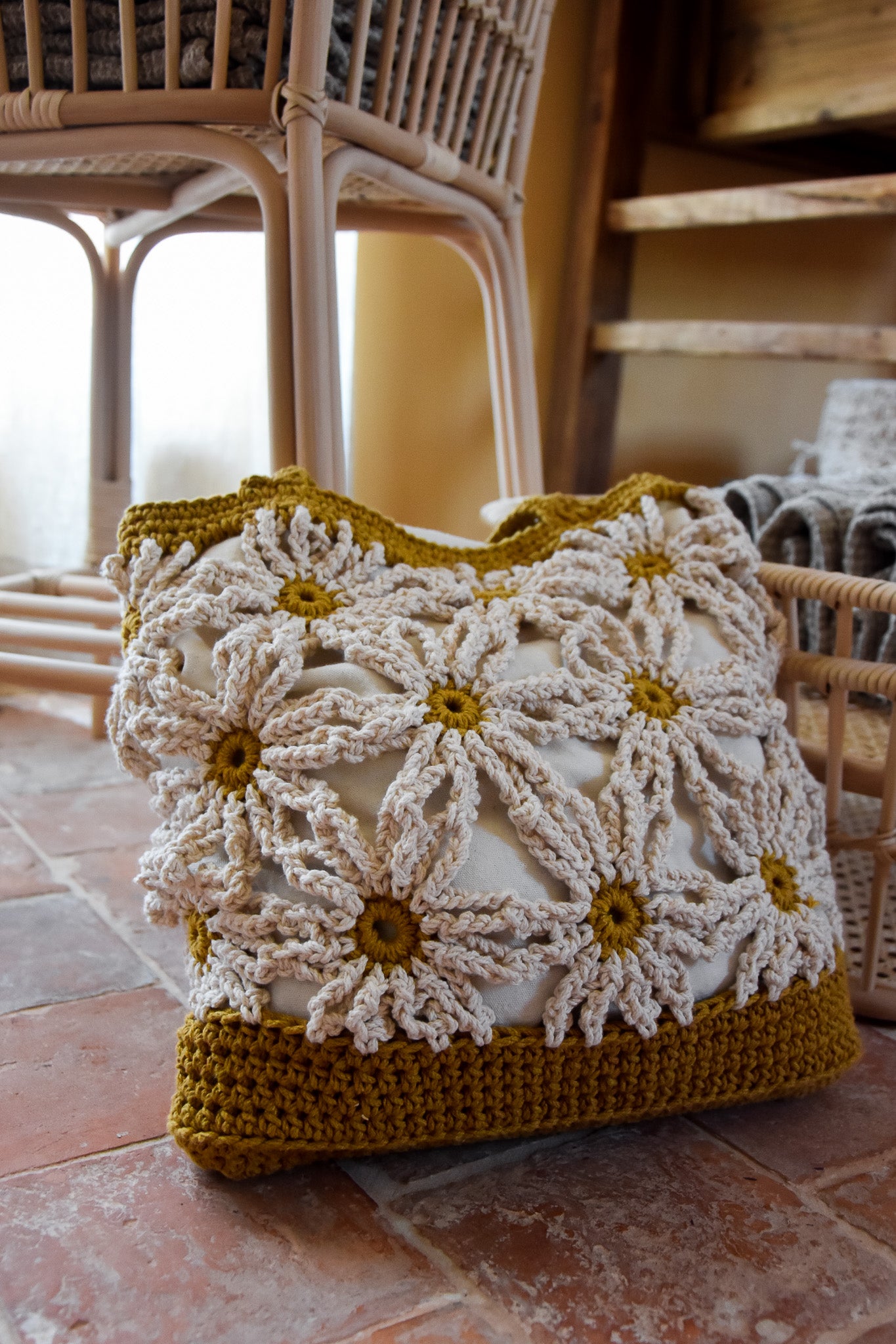 Daisy Tote