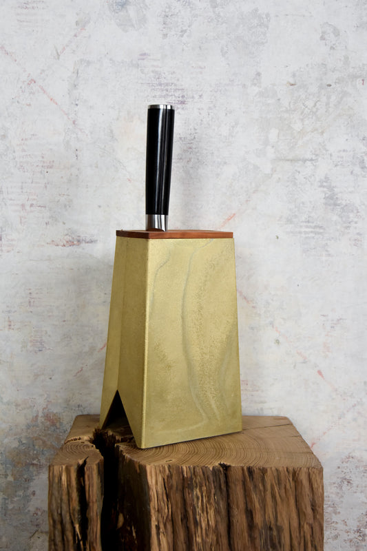 Knife stand