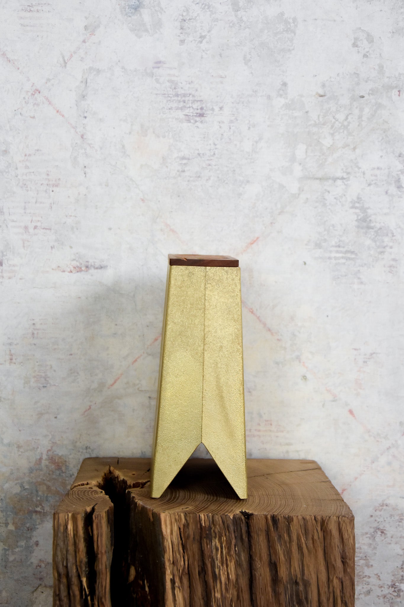Knife stand