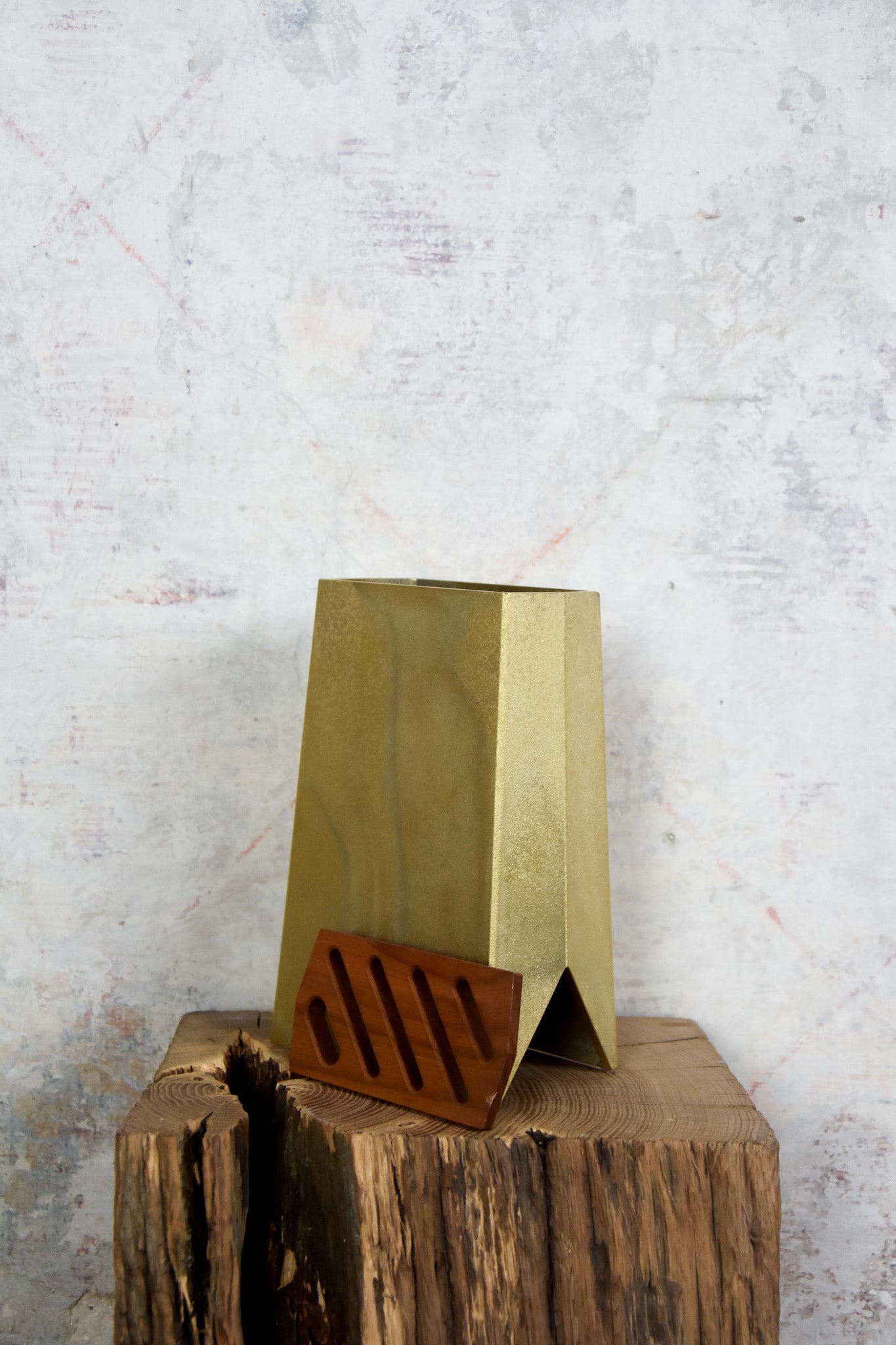 Knife stand