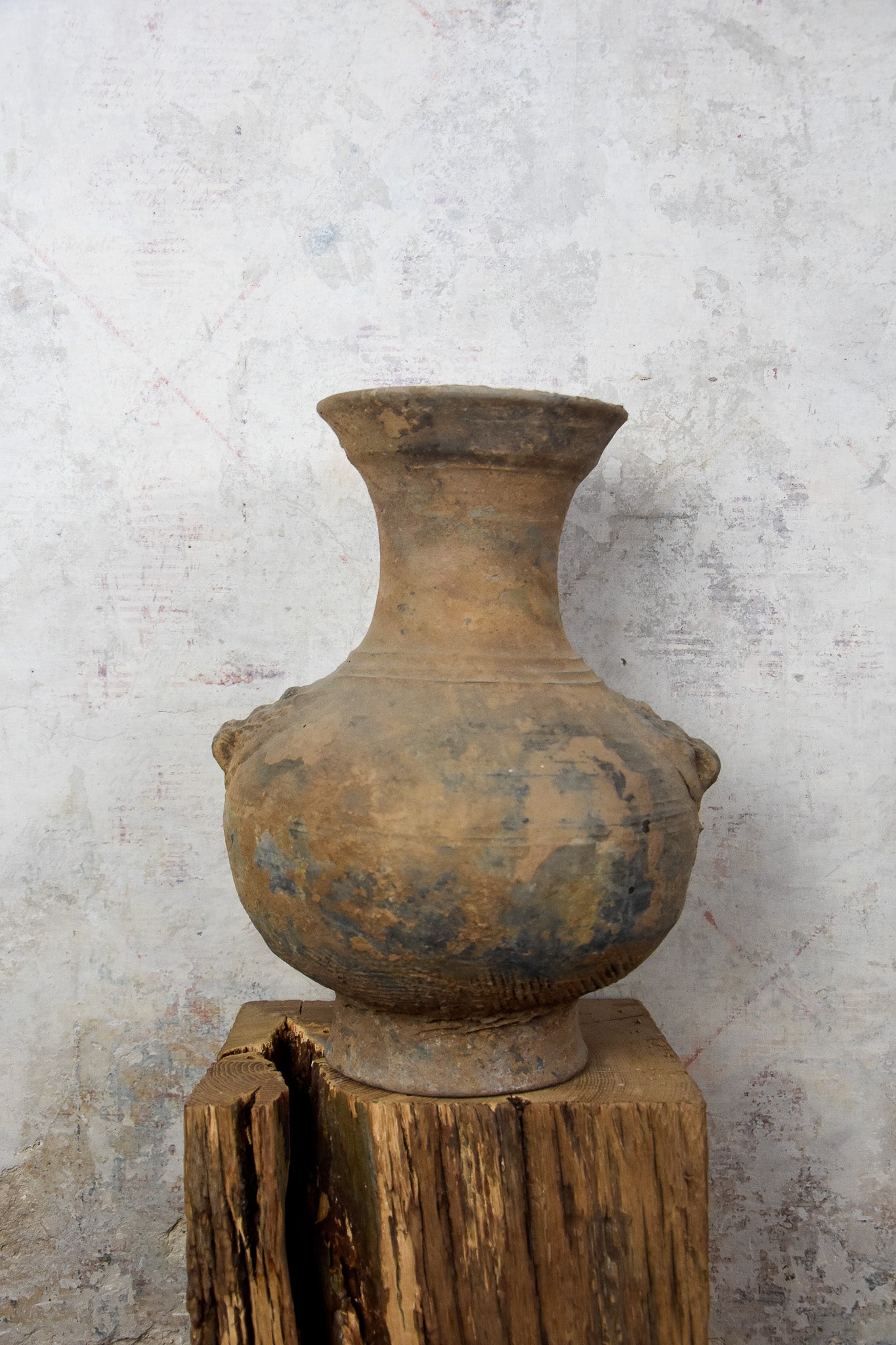 Han Dynasty Hu vase