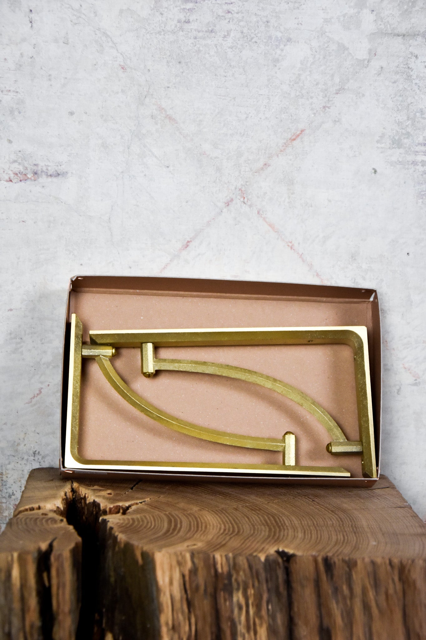 Shelf Bracket Curved L