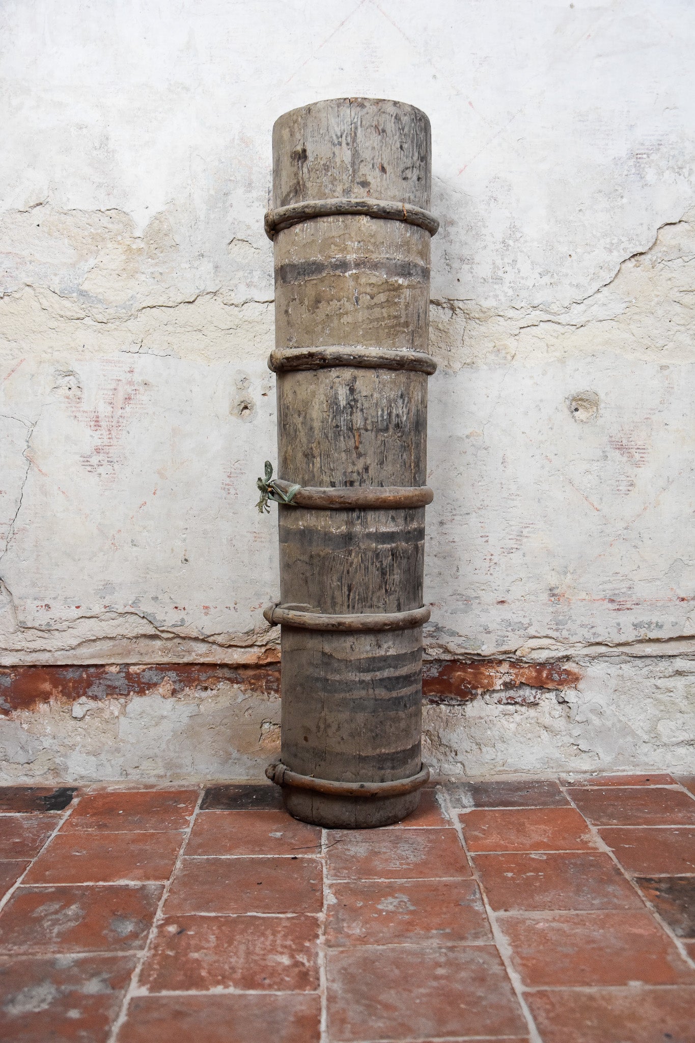 Wooden container M