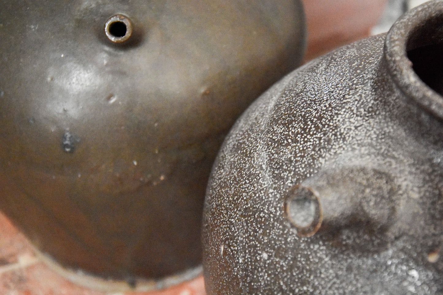 Geglazuurde wijnkruik S