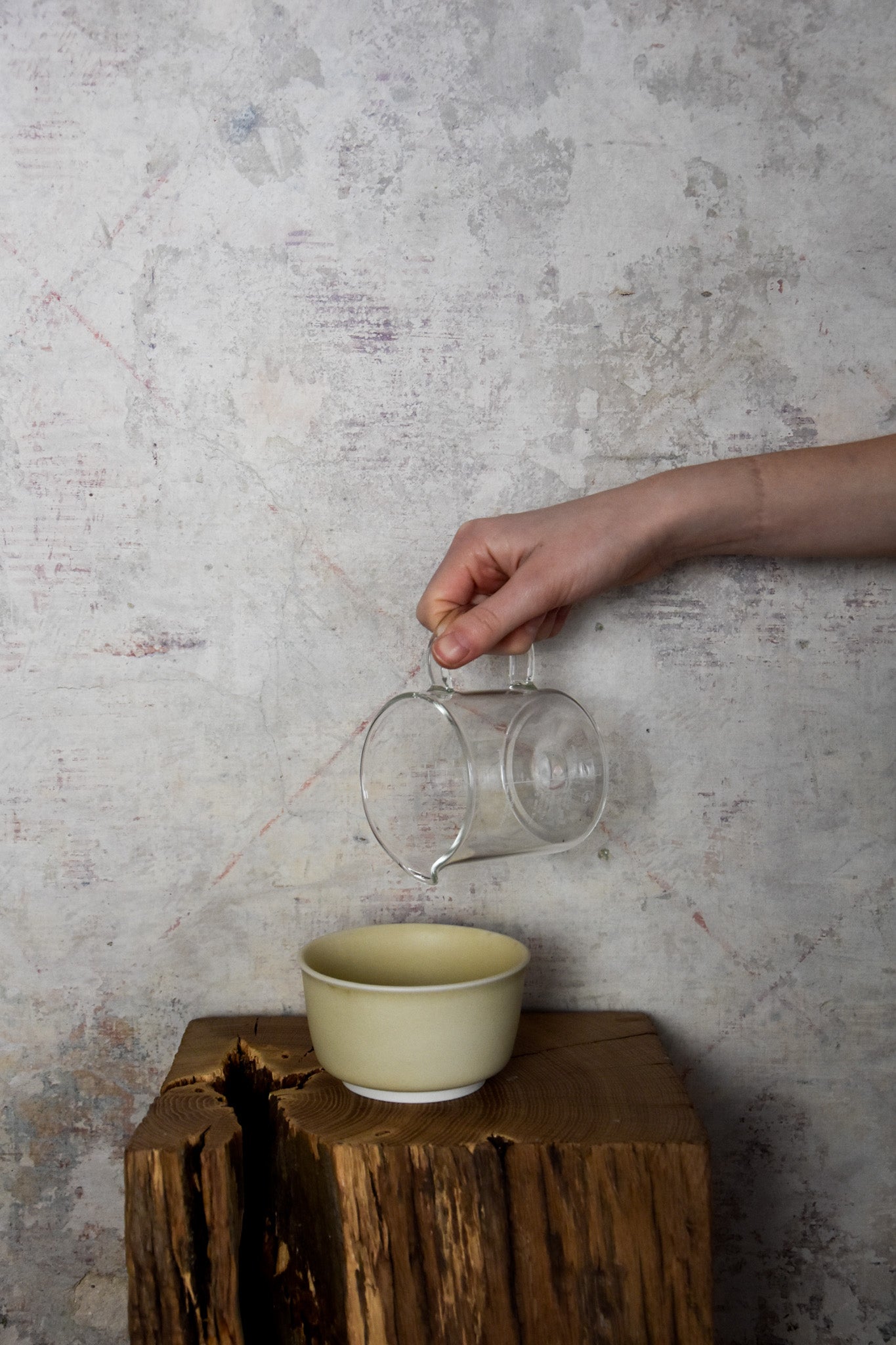 Glass measuring and cooling cup