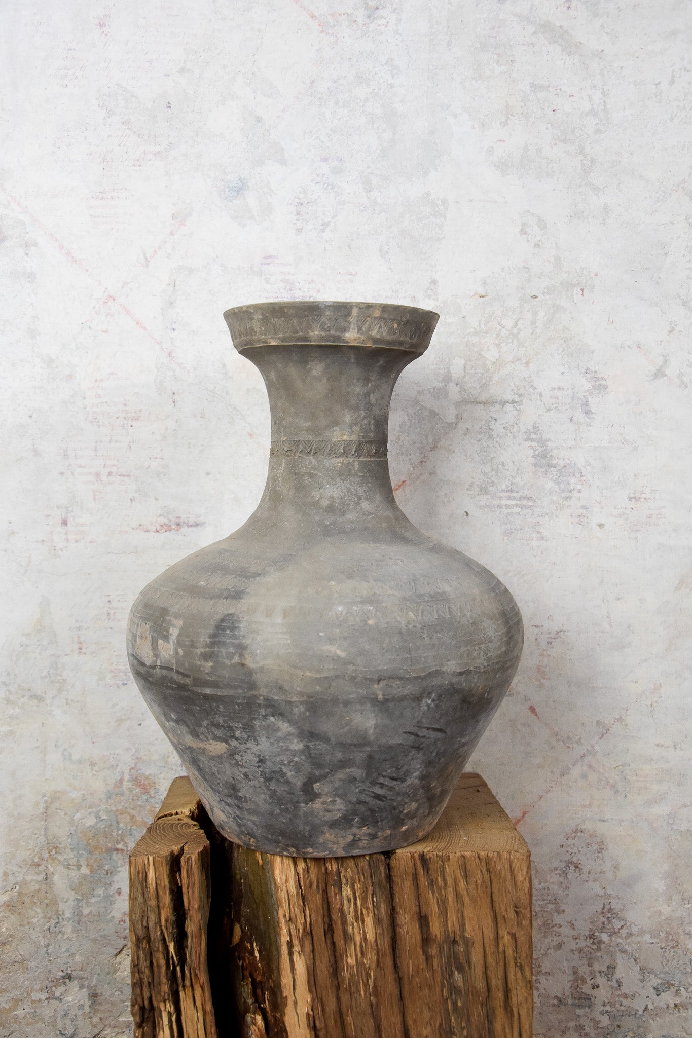 Han Dynasty Hu vase