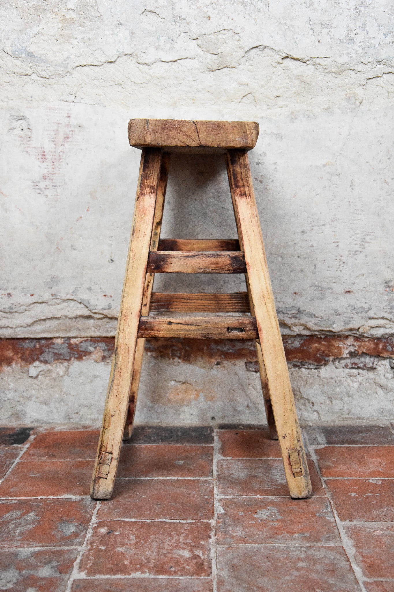 Rectangular stool