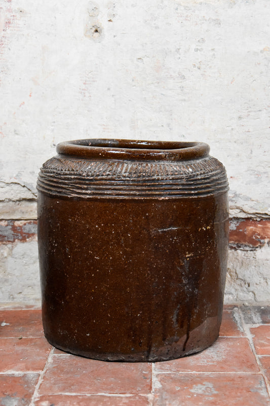 Antique storage pot