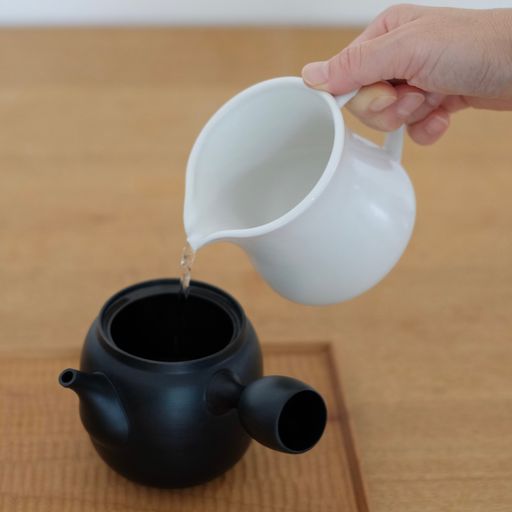 Tea server